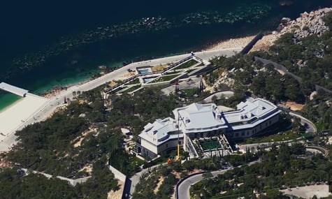 На місці «дачі Януковича» в Криму збудували палац для путіна — розслідувачі Навального