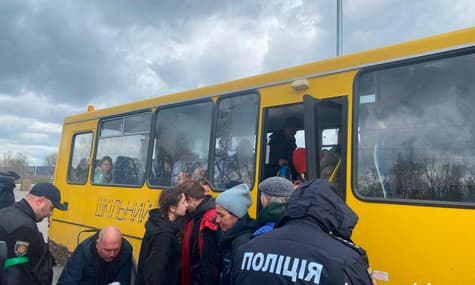 В Запорожье прибыли эвакуационные автобусы из Мариуполя