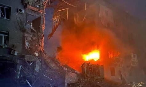 Запоріжжя знову під ударом: зруйнований цілий під'їзд, є постраждалі (ОНОВЛЕНО)