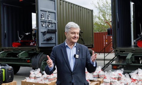 «Домовилися про постійний діалог». Порошенко розповів про «першу за багато років» зустріч із Зеленським віч-на-віч