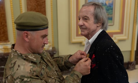 «Не люблю надмірної уваги до себе». Син легендарного співака Василя Зінкевича про службу в Третій штурмовій, батька й пісні