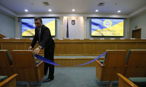 «Нині вже»: «Зе» команда, ЦВК, освіта та медицина у програмах кандидатів (НАЖИВО)