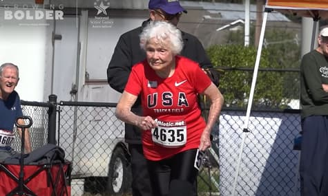 105-летняя спортсменка установила мировой рекорд по бегу на спринтерские дистанции