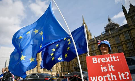 Парламент Великої Британії проголосував за відтермінування Brexit