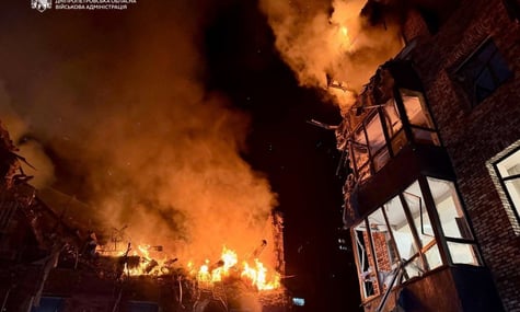 Більше десятка загиблих та понад 80 постраждалих — головне про нічну масовану атаку по Україні