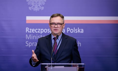 Польща заперечила закриття неба для словацьких депутатів, що летіли до Москви
