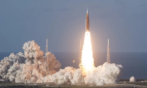 NASA вперше за пів століття відправило космонавтів до Місяця. Склад місії називають історичним