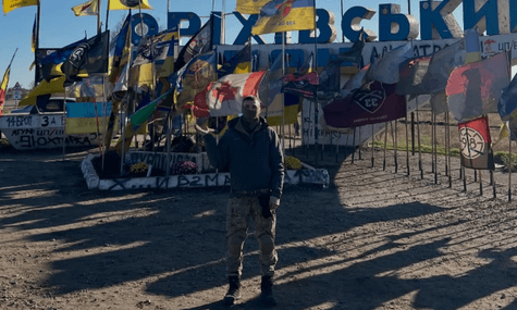 Колишній військовополонений Віктор Лахно, який кинув яйцем в ексочільника Офісу Президента Андрія Єрмака