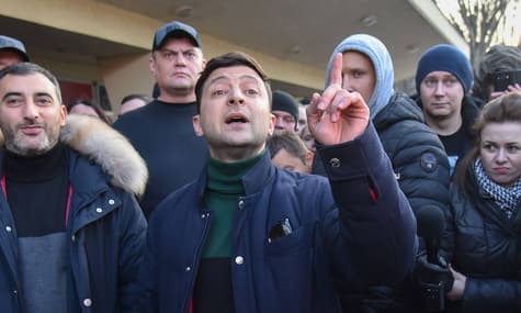 «Нині вже»: Зеленський і «Слуга народу», селфі з Порошенком, об’єднання Росії і Білорусі
