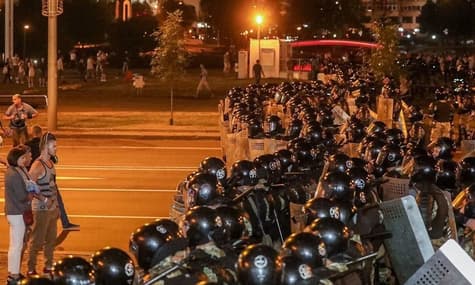 В Беларуси завершилось голосование на выборах президента: смотрим, что будет дальше (онлайн)
