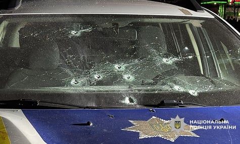 Двоє патрульних — у вкрай важкому стані після стрілянини в Одесі