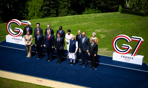 Трамп на саміті G7 запропонував підтримати Україну в обмін на допомогу з Іраном — Politico