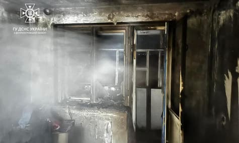 В Никополе в результате пожара в квартире погиб ребенок, еще двое получили травмы