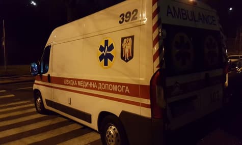 В центр «Парковый», где заседает фракция «Слуга народа», приехала скорая