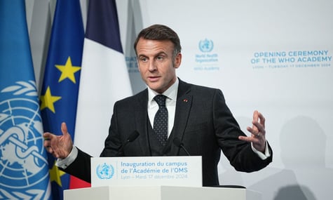 Макрон: Дискусії щодо територій між Україною та рф мають бути реалістичними, швидкого рішення не буде