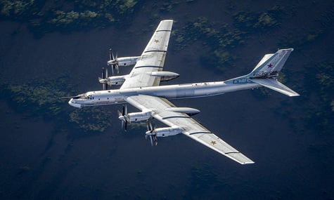 На аеродромі «Енгельс» СБУ уразила російський літак Ту-95МС, якими рф обстрілює Україну — Зеленський