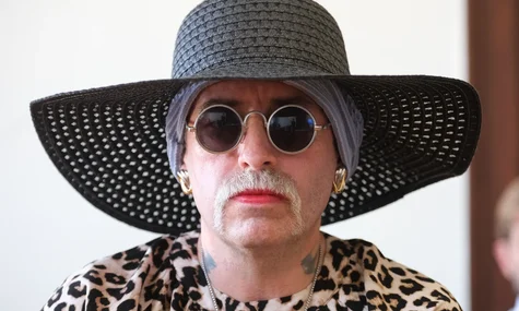 Переховувалася кілька місяців. У Чехії затримали німецьку праву екстремістку, яка змінила стать і передавала «привіт із Москви»