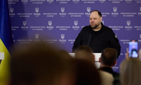 «Дізнаємося, чи був корисним ідіотом, чи агентом ФСБ»: Стефанчук про новорічну промову спікера парламенту Чехії