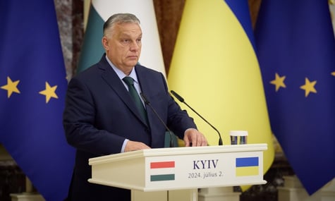 Угорський уряд написав, що збереження України «не має статися», а потім видалив допис