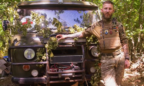 “I’m not afraid of the dead, I’m afraid of the living”: the story of a paramedic on the front line