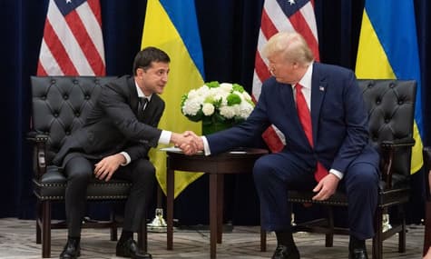 Зеленский о возможной победе Трампа: Я не думаю, что политика США изменится