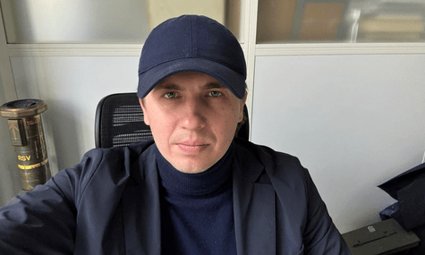 Журналіста «Української правди» Михайла Ткача затримали у Відні через завдання, повʼязане із пошуком ексгенпрокурора Кравченка