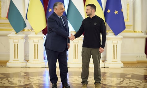 Зеленський про «мирну місію» Орбана: Не всі лідери можуть вести перемовини