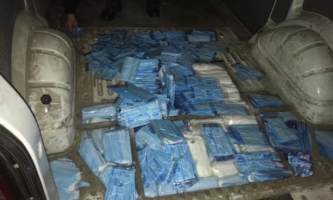 Украинец пытался нелегально вывезти в Польшу более 10 тысяч медицинских масок — пограничники