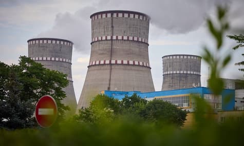 Зеленский провел Ставку на Ровенской АЭС. Говорили об усилении северного направления и охране станции