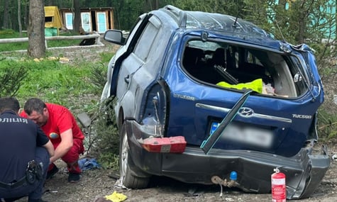 На Харківщині водій вчинив самогубство після ДТП, у якій загинула жінка та дитина
