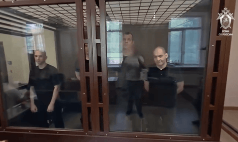 Володимир Баранюк, Дмитро Кармянков, Віталій Ярошенко та Микола Бірюков під час «засідання» в окупаційному суді Донецька Володимир Баранюк, Дмитро Кармянков, Віталій Ярошенко та Микола Бірюков під час «засідання» в окупаційному суді Донецька