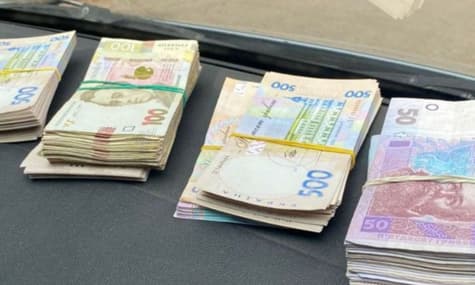 Жители Днепра продавали гуманитарку для военных, которая приезжала из Польши — прокуроры