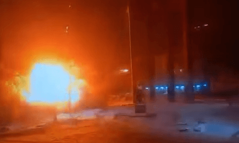 Во Львове российский дрон попал в детскую площадку возле памятника Бандере (ВИДЕО)