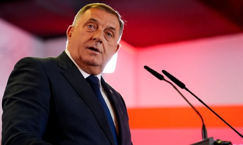 Відзначив Трампа і путіна. Проросійський Додік оголосив про перемогу своєї партії на виборах у Боснії