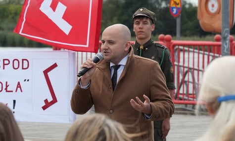 «Це свято всіх поляків». Низка польських депутатів хоче провести марш незалежності Польщі у Львові — вони звернулися до Туска