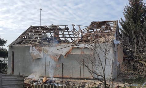 У Нікополі росіяни вбили чоловіка. Також через обстріл є поранені