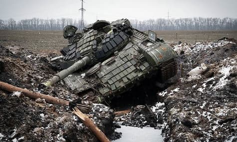 Украинские контратаки в Херсонской области: ВСУ уничтожили 19 единиц российской техники, среди которых современные танки
