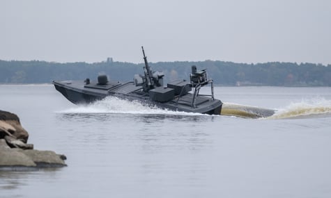 Затримувати, а не топити. Україна розробляє нову систему для морських дронів, які полюють на судна «тіньового флоту» рф — BI