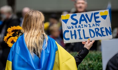 Еврокомиссия предлагает продлить до 2025 года временную защиту для украинских беженцев