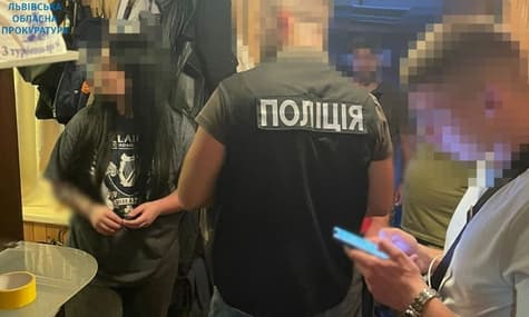У Львові судитимуть жінку, яка «продавала» товари для військових. Їй вдалося ошукати людей на понад 350 тисяч грн