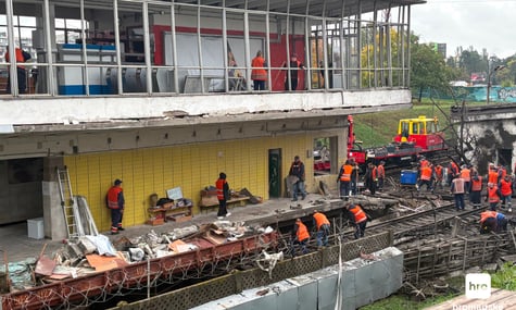 Вирви від ракет, пошкоджене метро та вибиті вікна — які наслідки атаки на лівий берег Києва