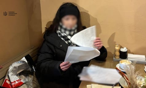 СБУ та ГУР викрили в Україні білоруську шпигунку, яка працювала під прикриттям журналістки