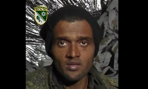 Хотів працювати в готелях, а опинився в окопах. У полон до 152 ОЄБр потрапив колумбієць