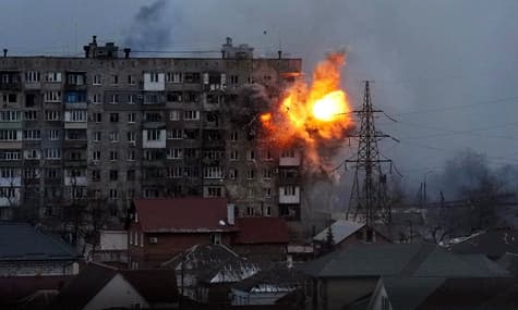 Серія світлин Євгена Малолєтки з блокадного Маріуполя перемогла на World Press Photo