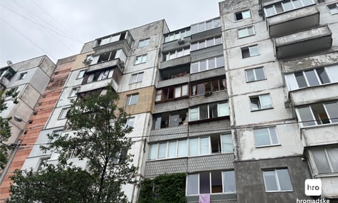 Окупанти атакували Подільський район Києва. Пошкоджені житлові будинки та дитячий садочок