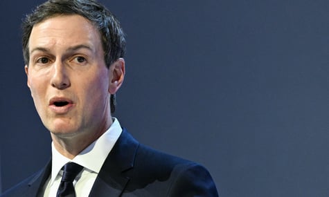 Vanity Fair пише, що зять Трампа Кушнер мав доступ до рахунків, пов’язаних із лідерами Близького Сходу. Той усе заперечує