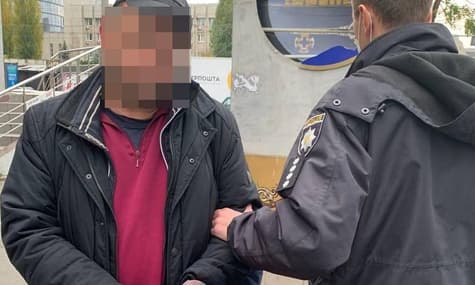 Суд арестовал экс-работника СБУ, который убил мужчину 47 ударами ножа и признался в этом правоохранителям