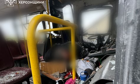 Завтра мав бути день народження: У Херсоні загинув водій атакованої маршрутки