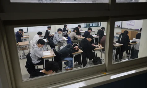 Критика іспиту з англійської в Південній Кореї, заради якого всю країну ставили на паузу, призвела до відставки головного посадовця