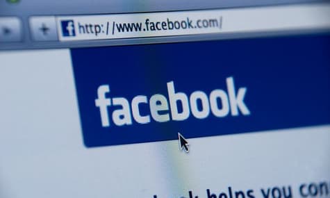 Facebook усиливает борьбу с «дипфейками» и другим манипулятивным контентом